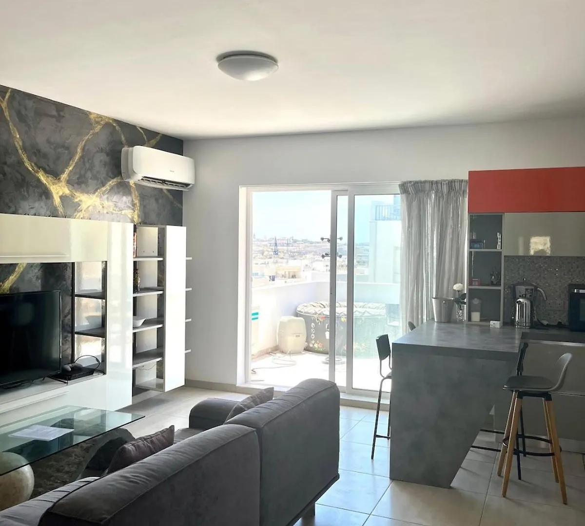 4, Bridgeview Court Apartment Gzira
